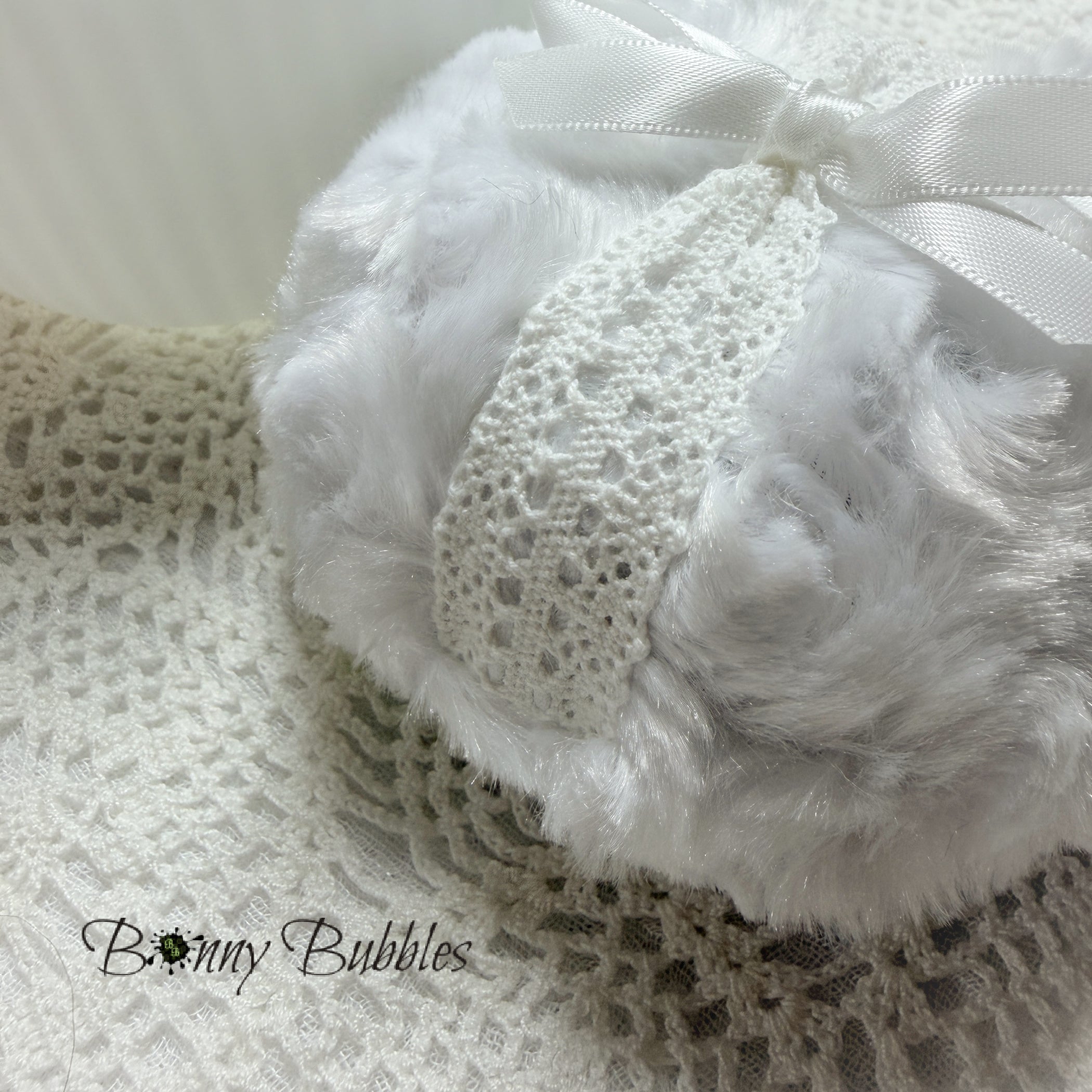 WHITE Powder Puff with Lace, 4 inch