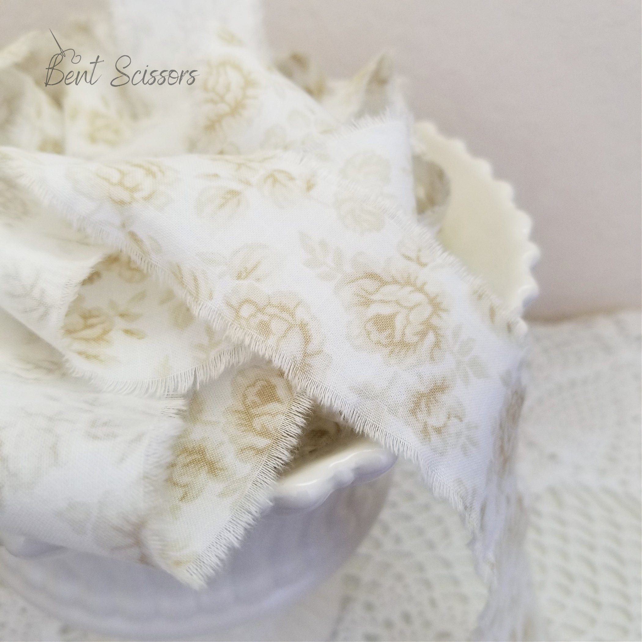 Shabby Fabric Ribbon, 1 yrd - Roses