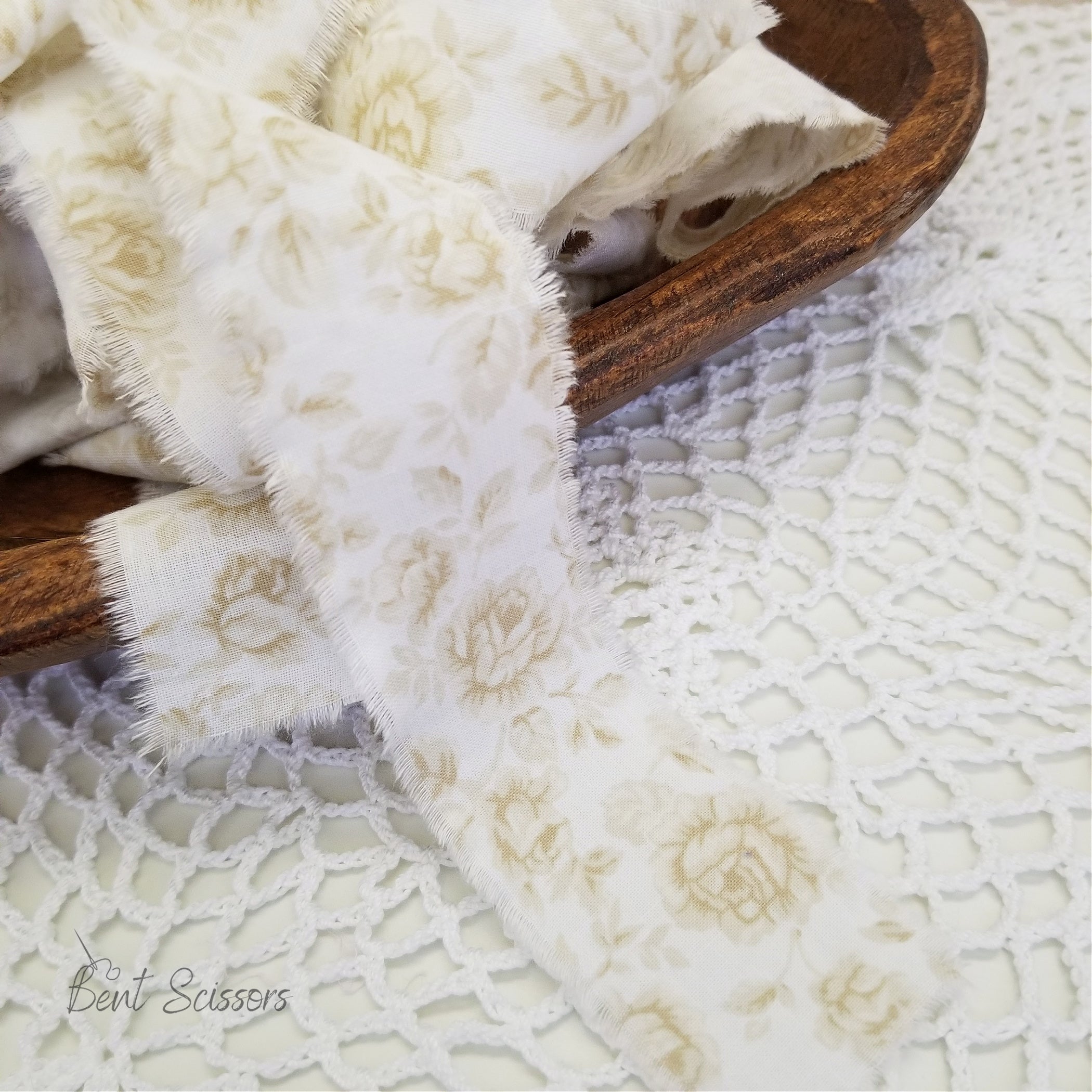 shabby beige rose ribbon